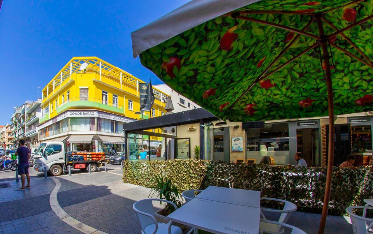 Lar Dois Coracoes Hostel Alges Ngoại thất bức ảnh